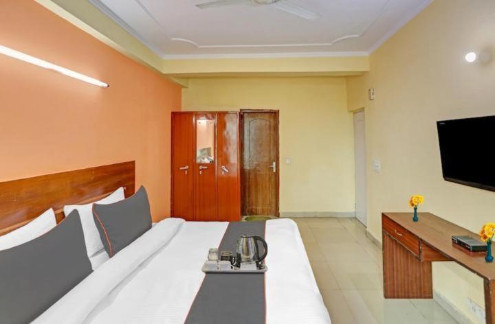 Hotel Ashvins Palace Gurgaon Exterior foto
