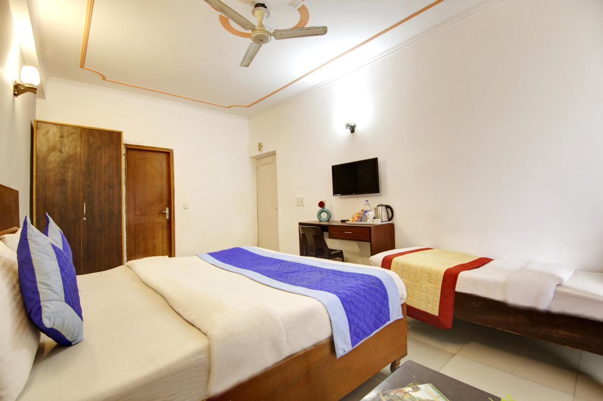 Hotel Ashvins Palace Gurgaon Exterior foto