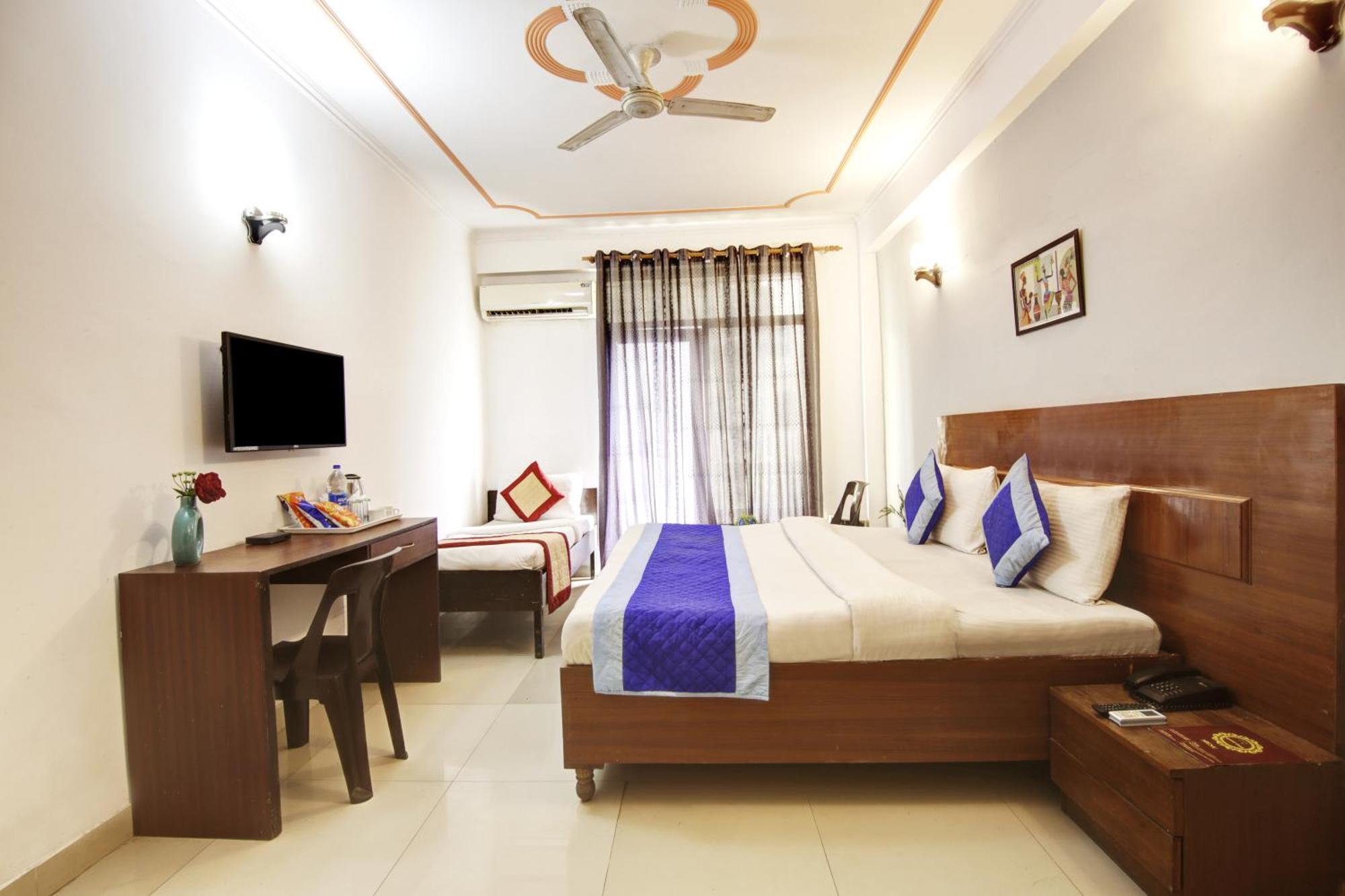 Hotel Ashvins Palace Gurgaon Exterior foto