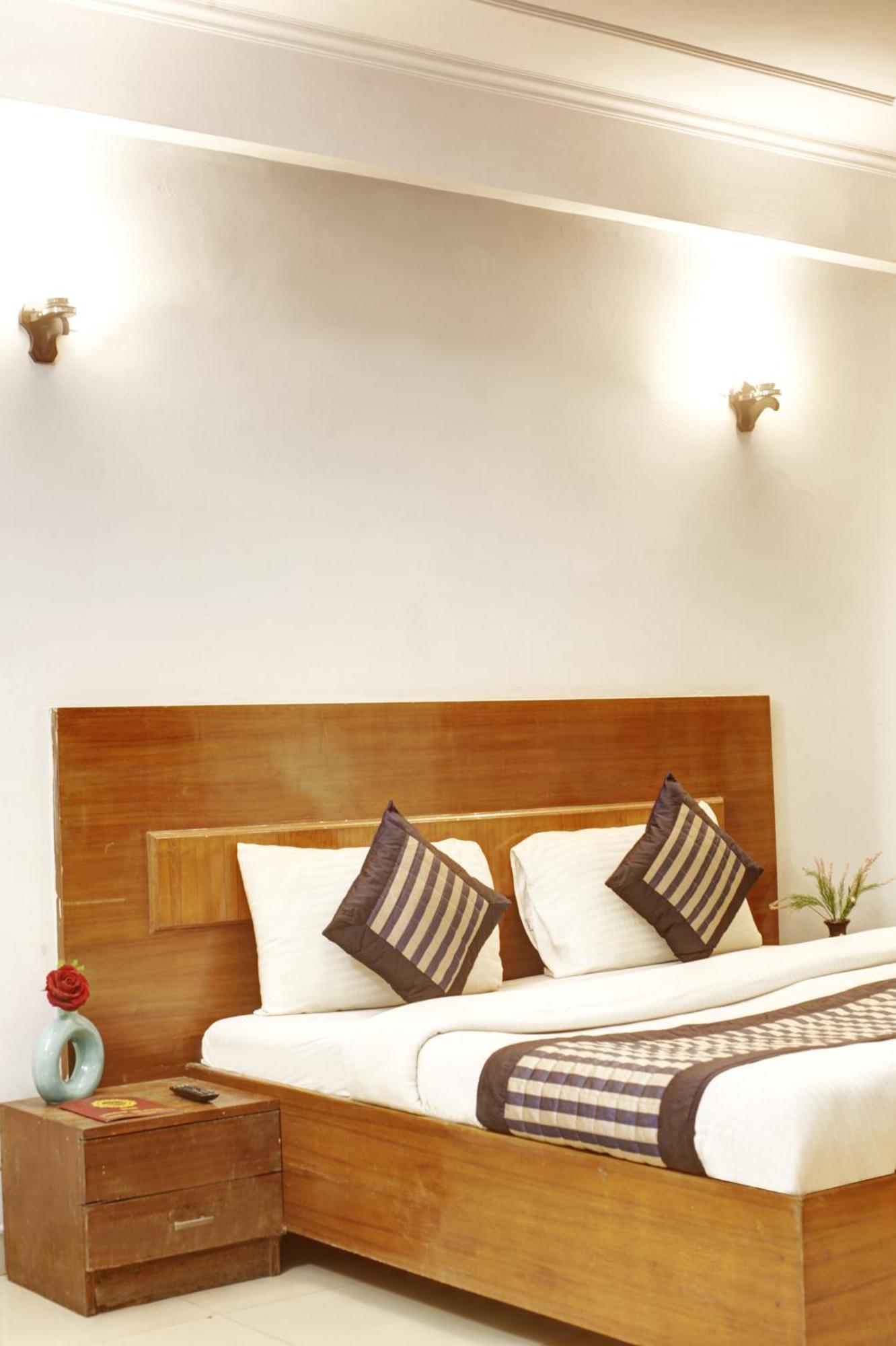 Hotel Ashvins Palace Gurgaon Exterior foto